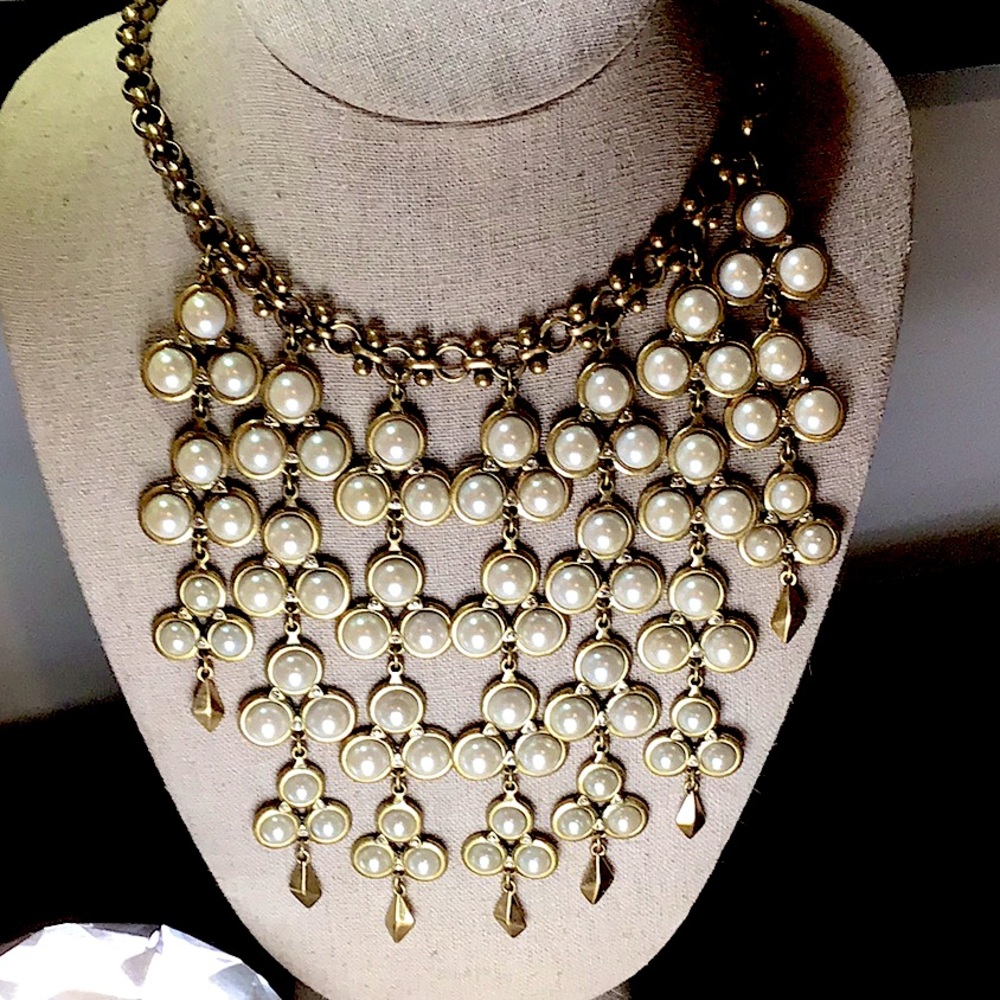 Stella & Dot Dahlia Necklace